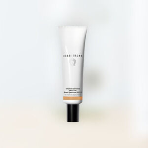 Bobbi Brown New Vitamin Enriched Skin Tint with SPF 15 in Golden 2 full size